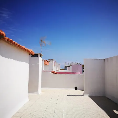 Peniche'S Blue & Yellow Exterior photo