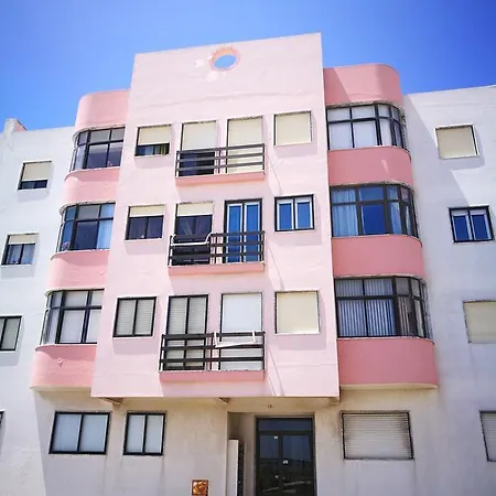 Peniche'S Blue & Yellow Exterior photo